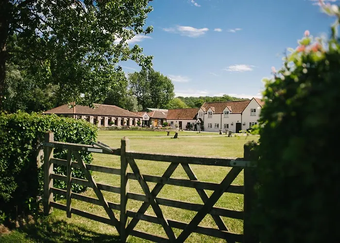 Farm stay Aldwick Estate