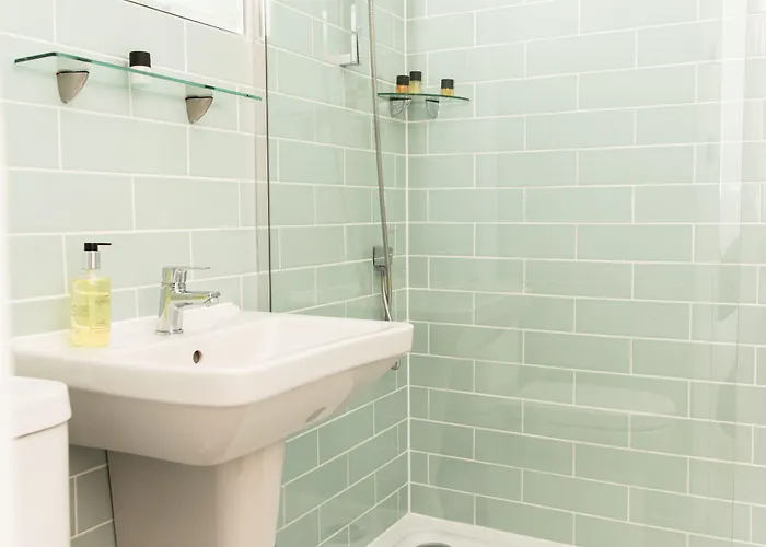 Aldwick Estate Farm stay